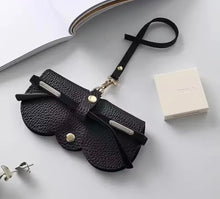 Carregar imagem no visualizador da galeria, Bolsa para Óculos