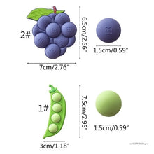 Carregar imagem no visualizador da galeria, 2 Ervinhas e 1 uvinha - imã moderno