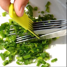 Carregar imagem no visualizador da galeria, Tesoura para corte de alimentos