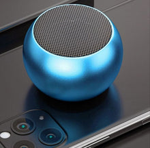 Carregar imagem no visualizador da galeria, SMALL CAIXINHA BLUETOOTH