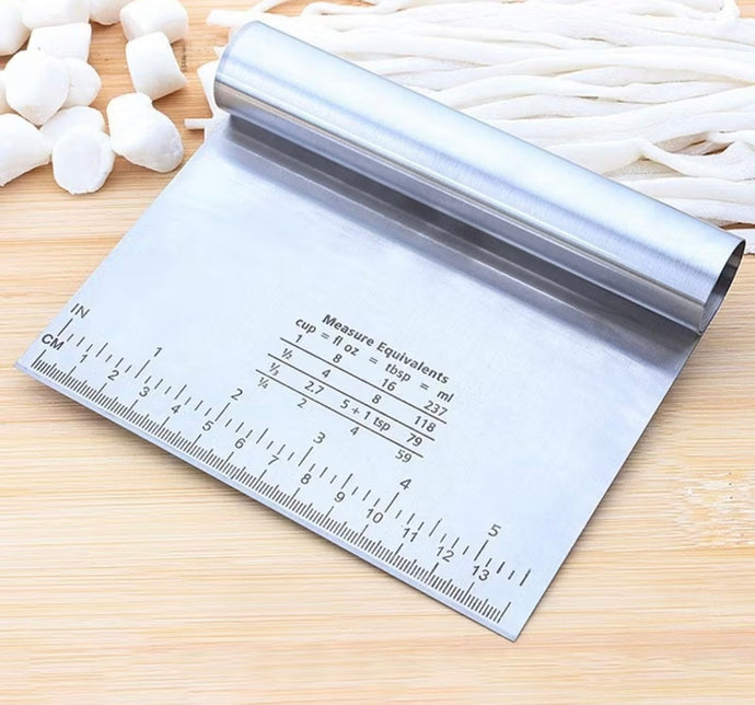 Espátula – Corte Preciso e Praticidade na Cozinha! 🍅🍝