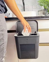 Carregar imagem no visualizador da galeria, Lixeira de cozinha
