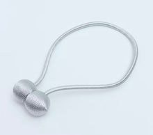 Carregar imagem no visualizador da galeria, Imã de cortina ( 2 uni )
